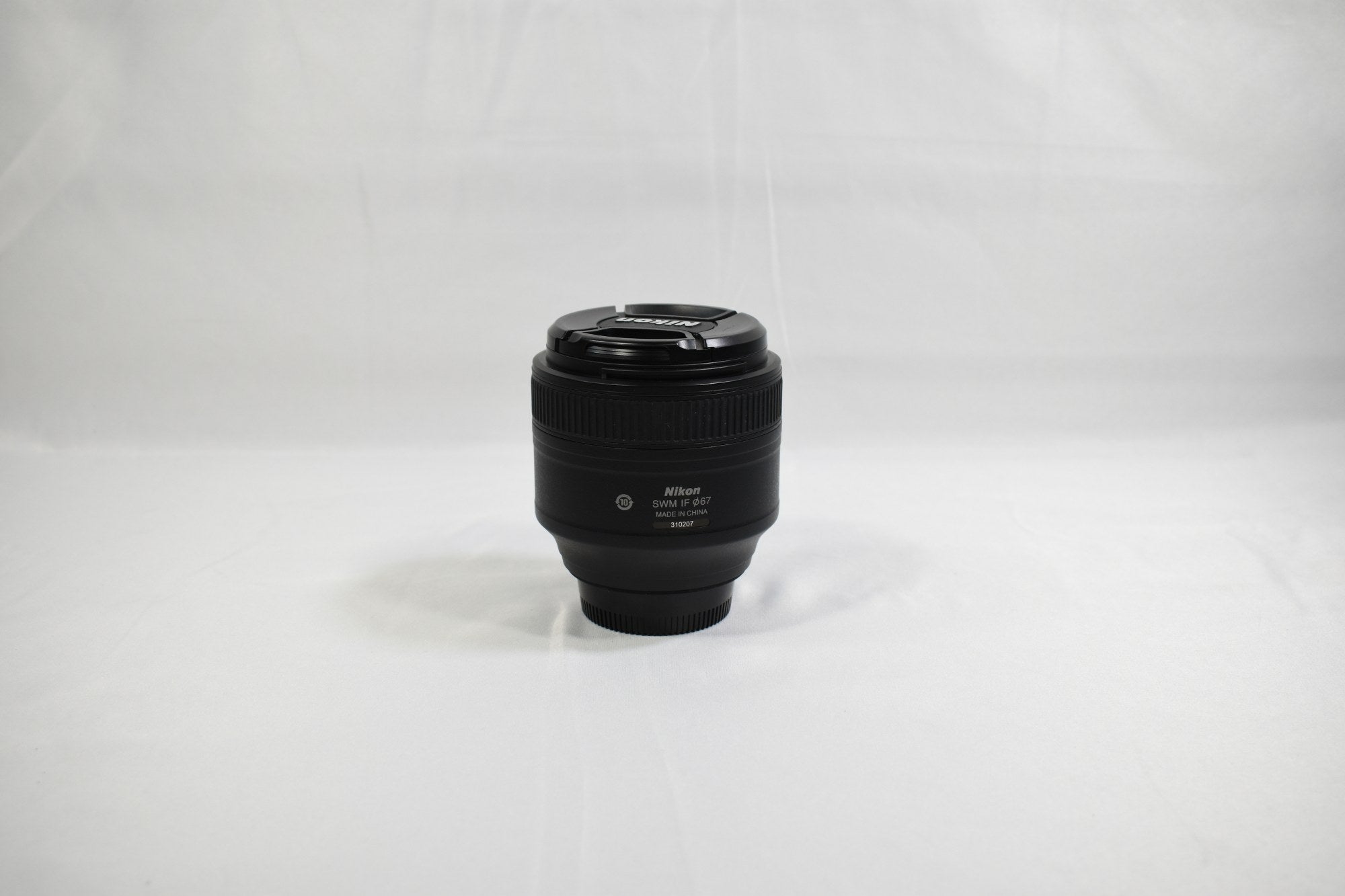 Nikon AF-S NIKKOR 85mm f/1.8G Lens - F-Mount Lens/FX Format