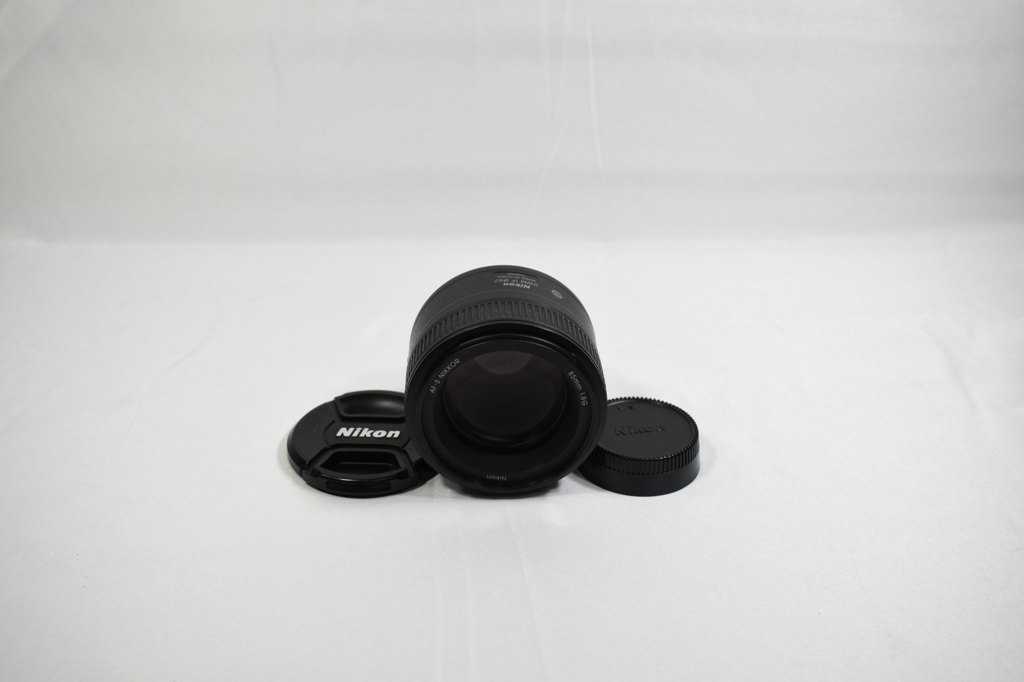 Nikon AF-S NIKKOR 85mm f/1.8G Lens - F-Mount Lens/FX Format