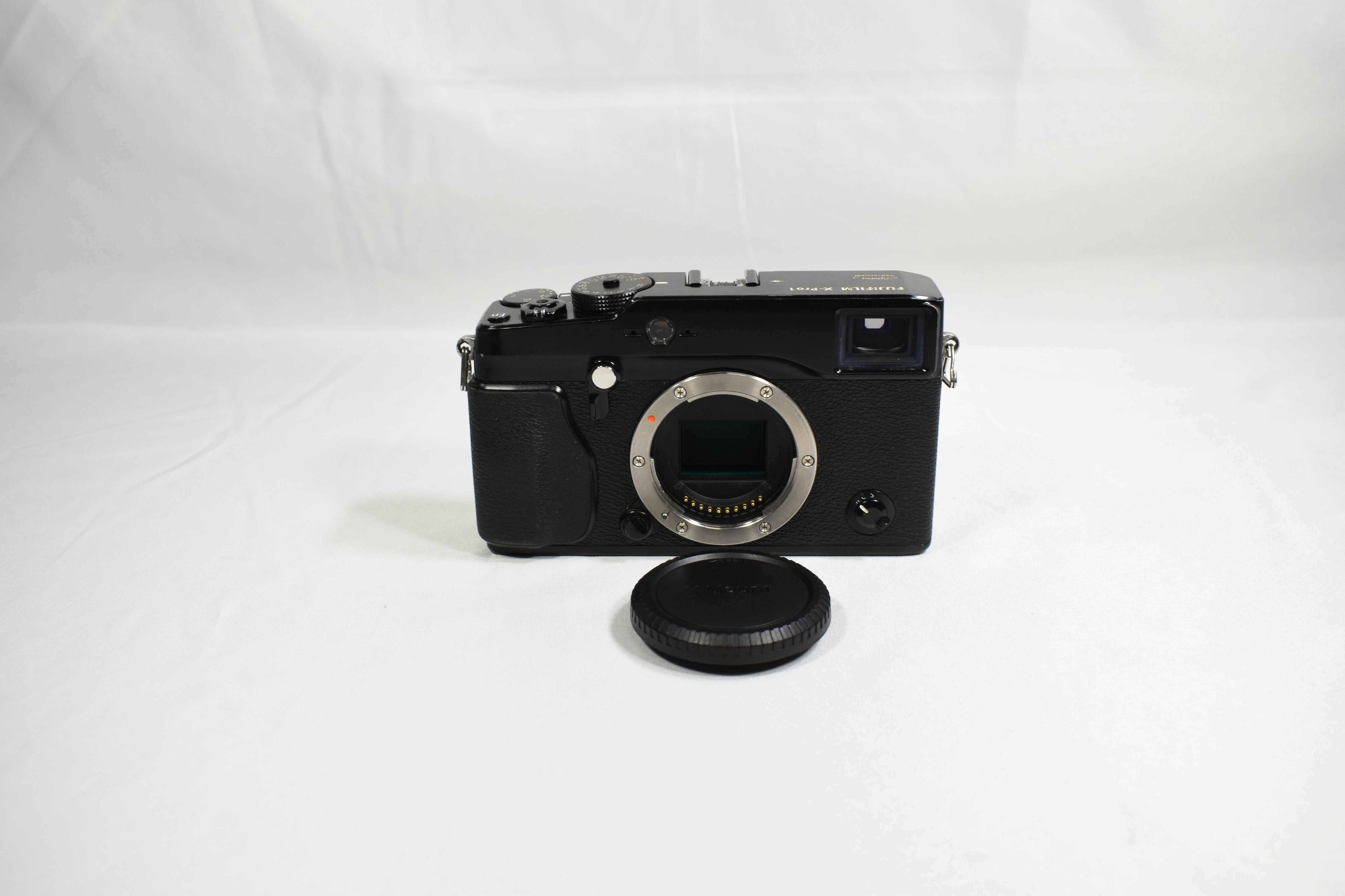 FUJIFILM X-Pro1 Mirrorless Digital Camera - Body