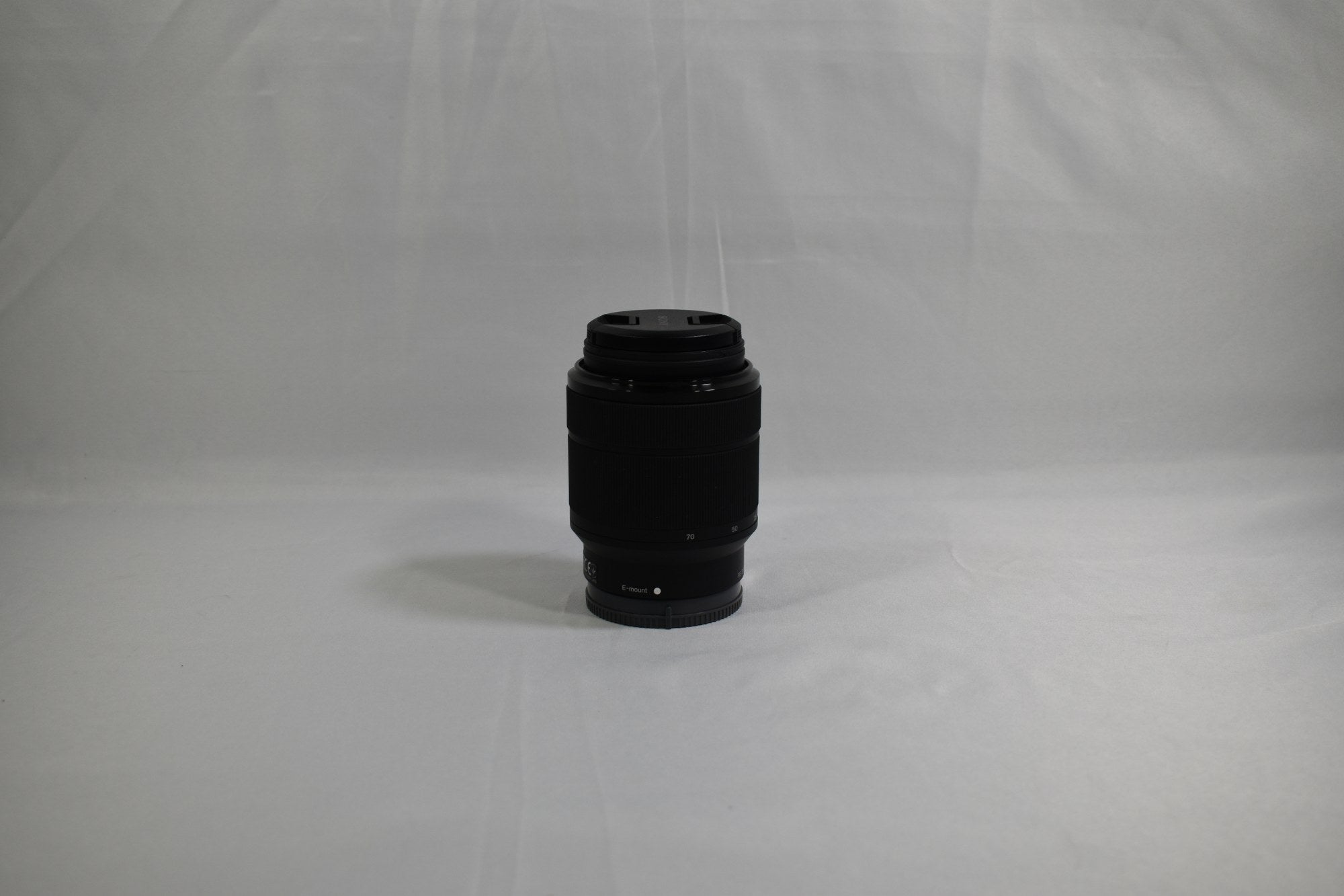 Sony FE 28-70mm F/3.5-5.6 OSS Lens - E-Mount Lens/Full-Frame Format