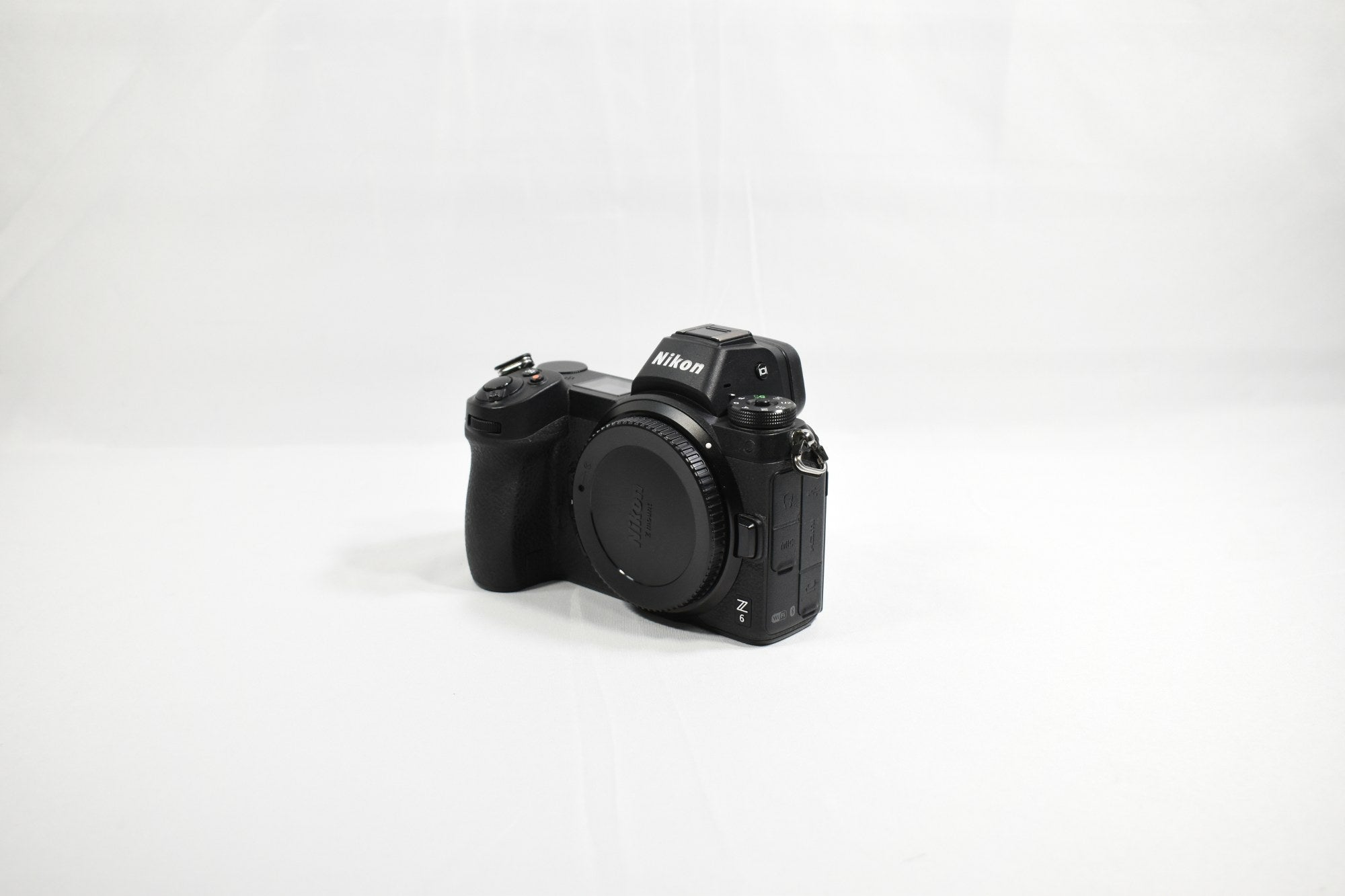 Nikon Z6 Mirrorless Camera - Body