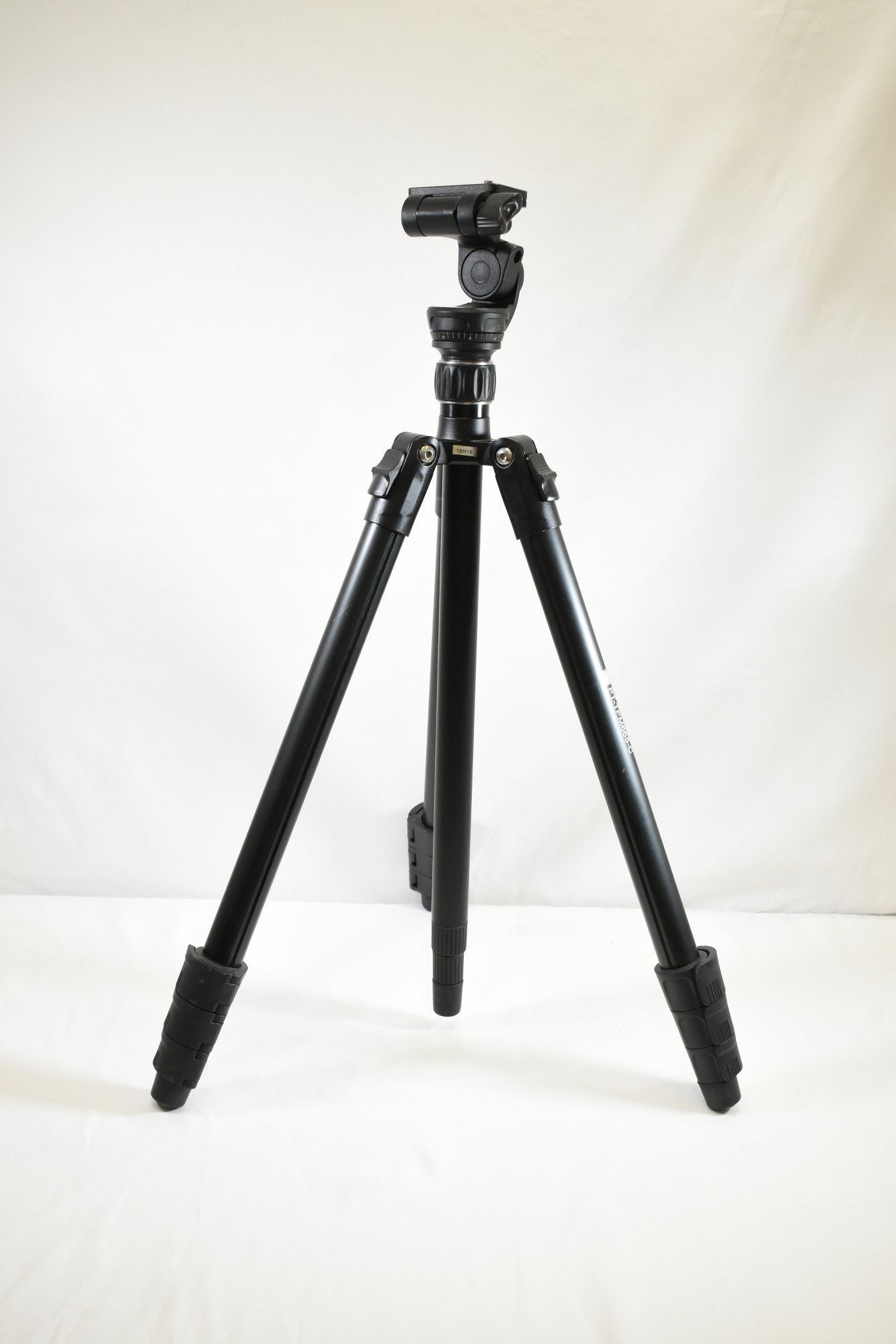 Platinum PT- TPM665-C Camera Tripod