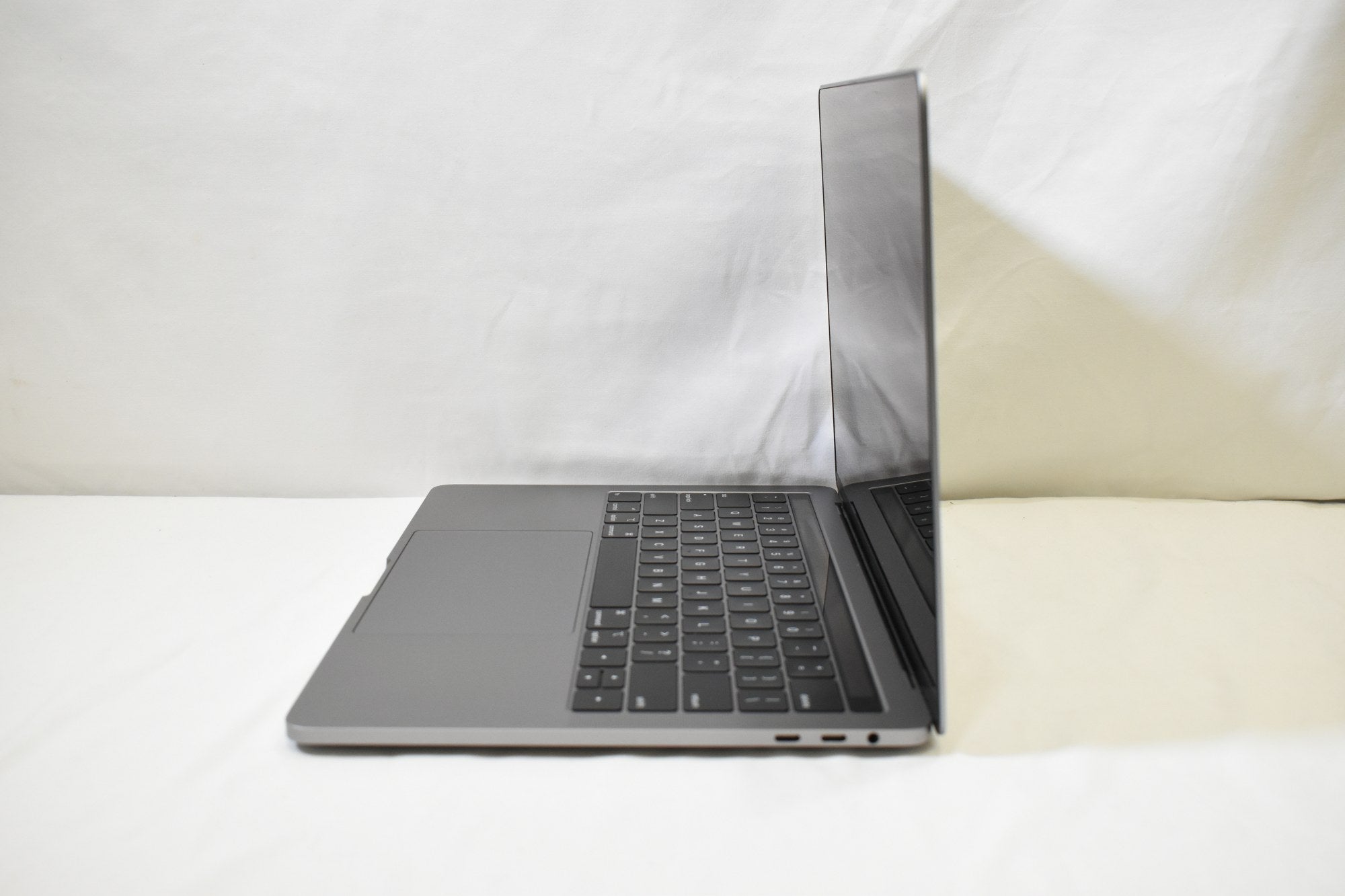 MacBook Pro 13" 2019 - i5 16GB 512GB - Laptop