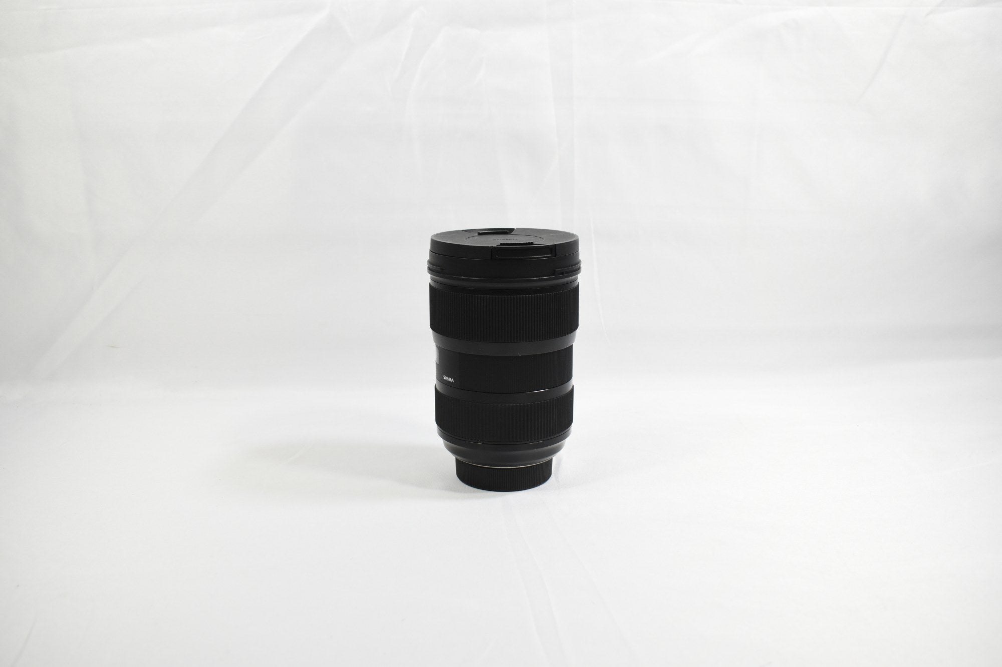 Sigma 24-35mm F/2 DG HSM Art Lens - F-Mount Lens/FX Format