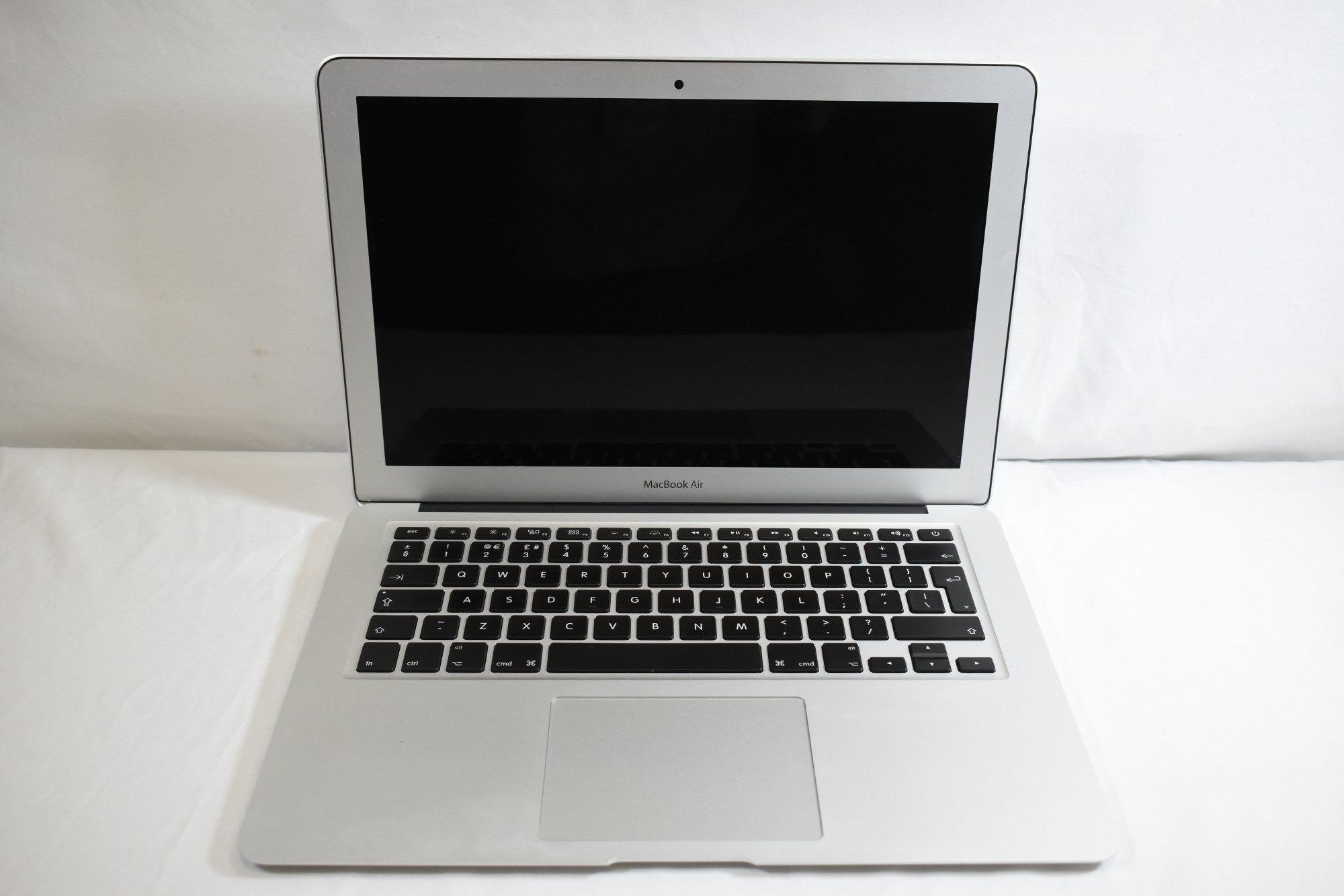 MacBook Air 13" 2015 - i5 4GB 128GB - Laptop