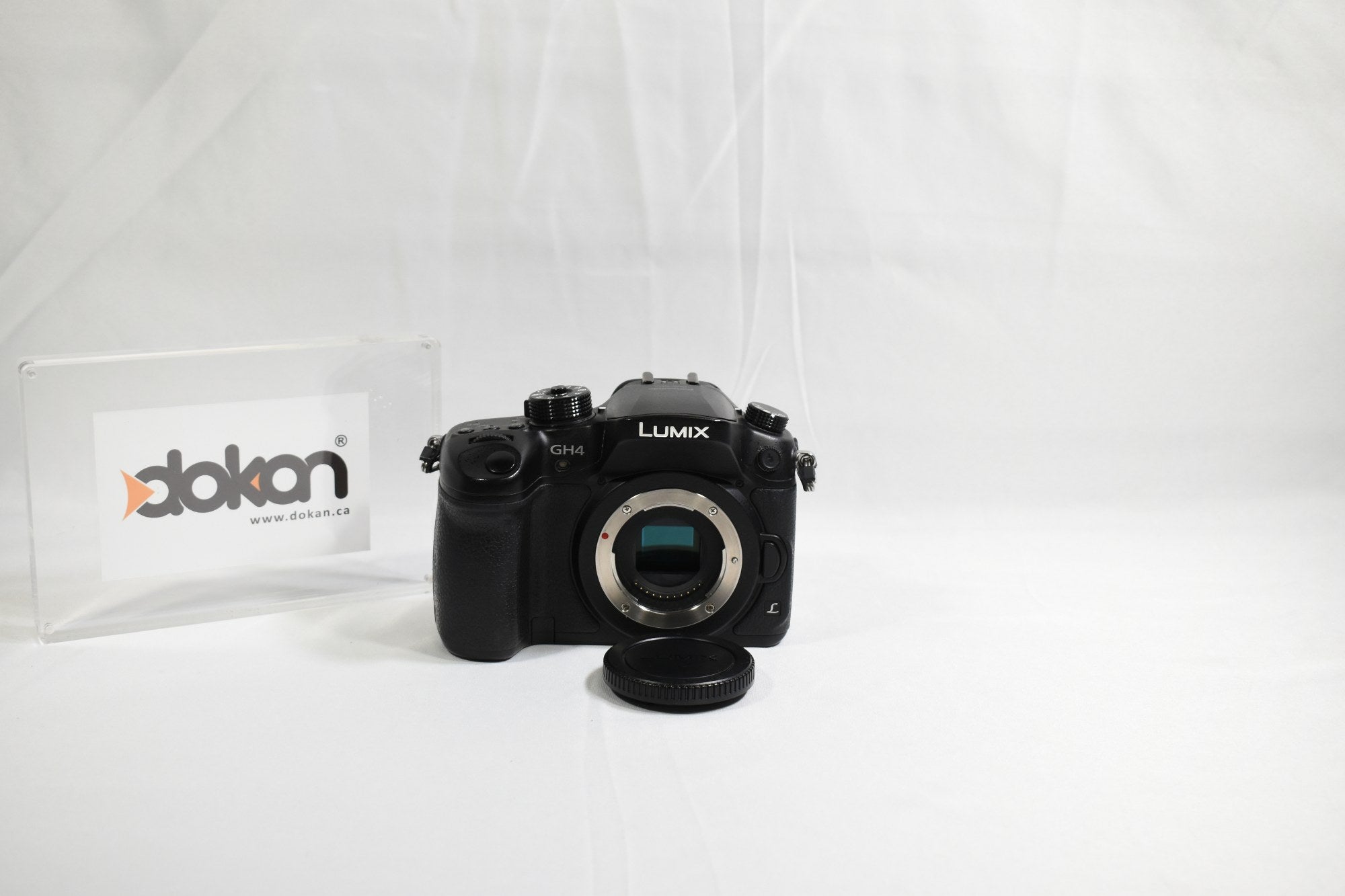 Panasonic Lumix DMC-GH4 Mirrorless Micro Four Thirds Digital Camera