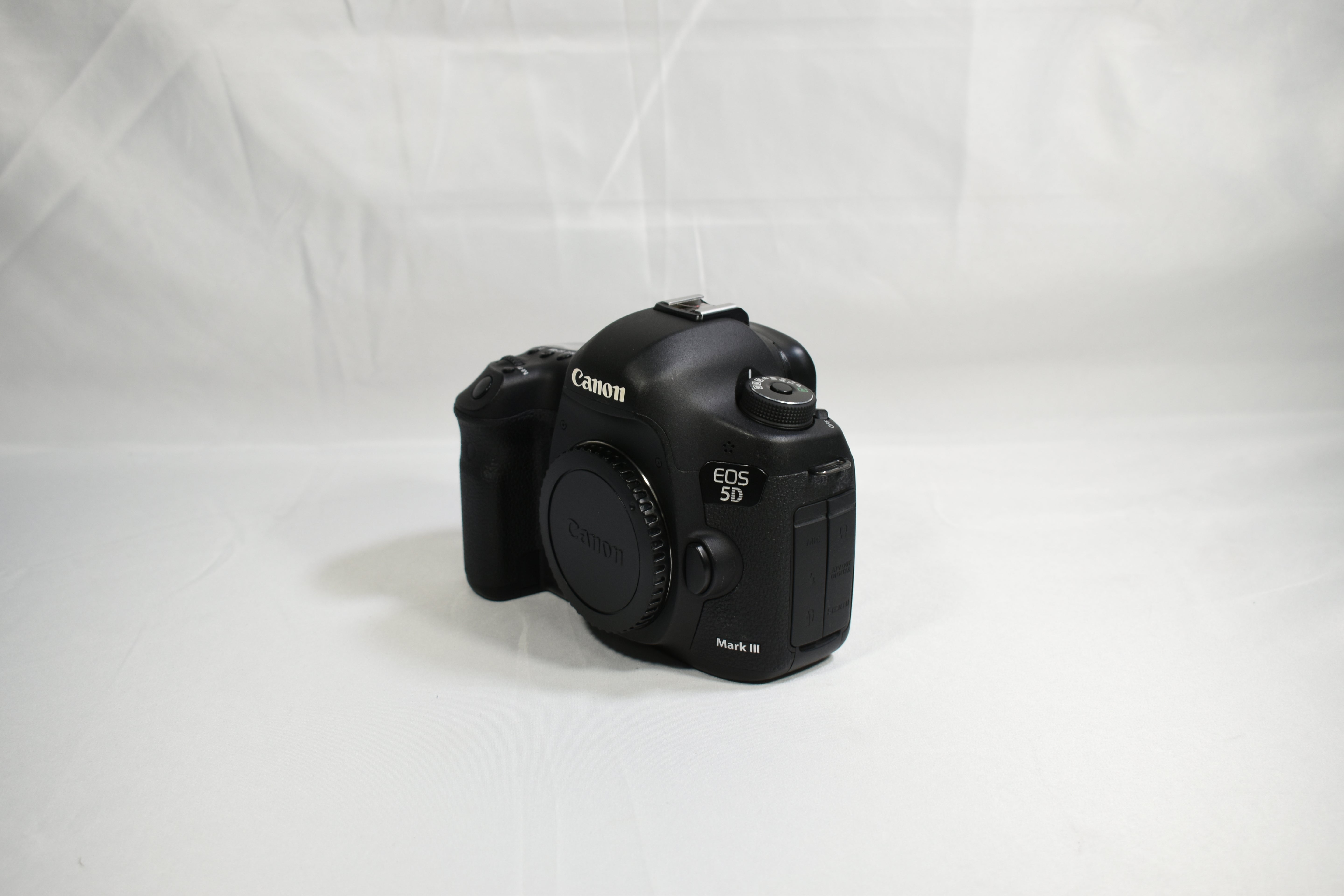 Canon EOS 5D Mark III DSLR Camera - Body