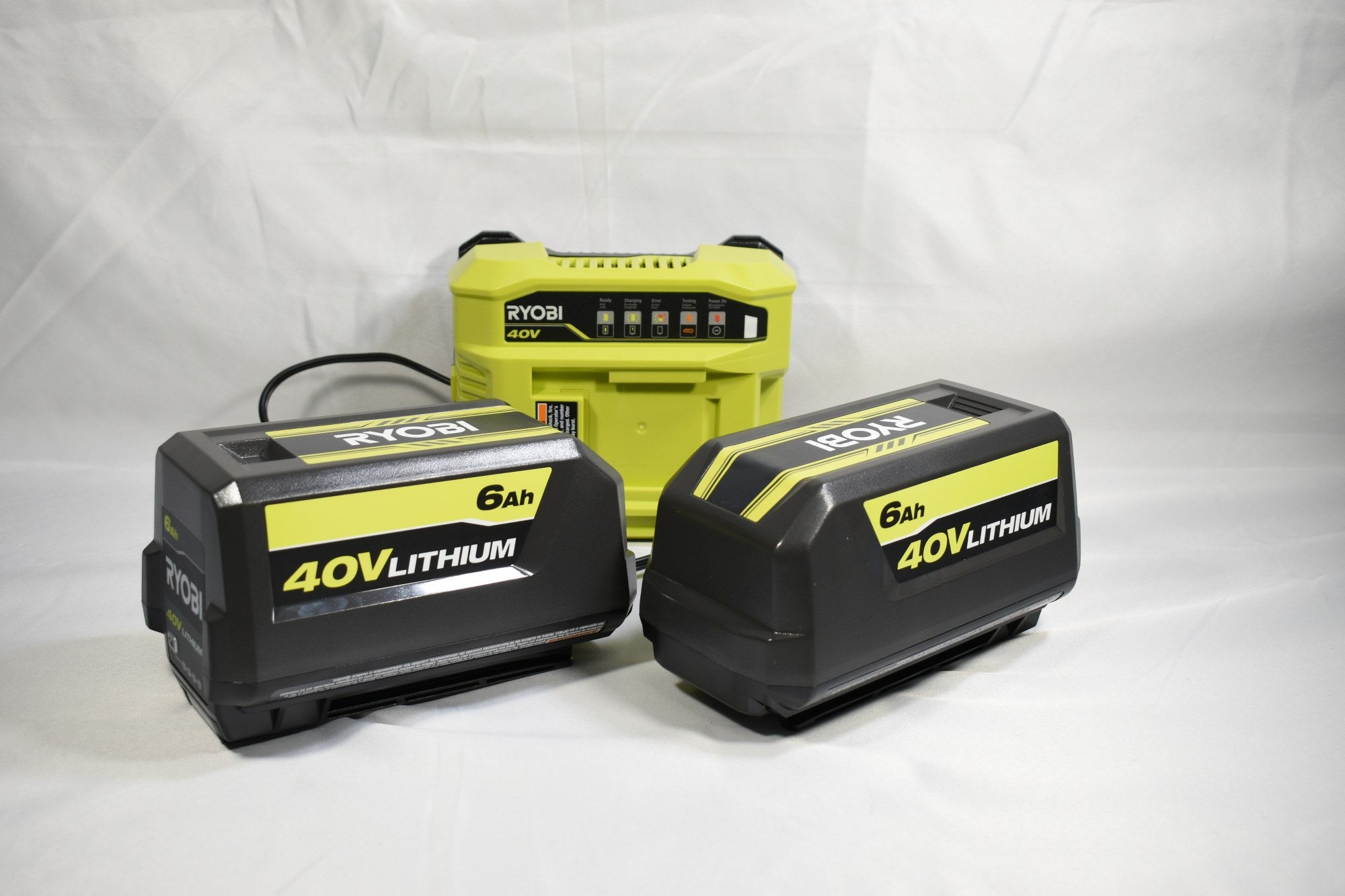 Batería de Litio-Ion de Alta Capacidad Ryobi 40V 6.0 Ah - Kit de Cargador Rápido