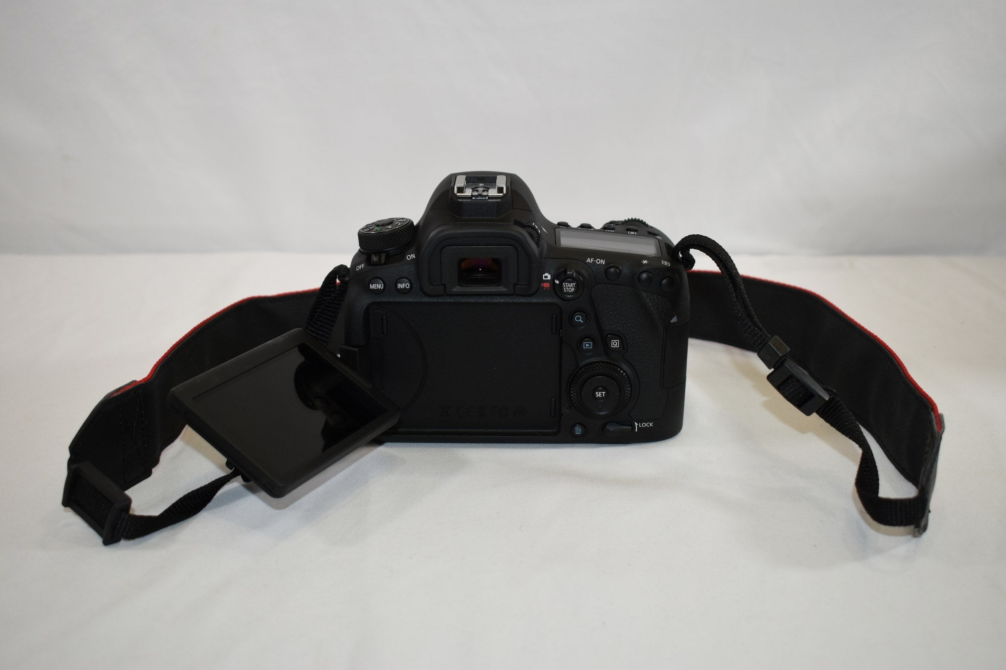 Canon EOS 6D Mark II DSLR Camera - Body