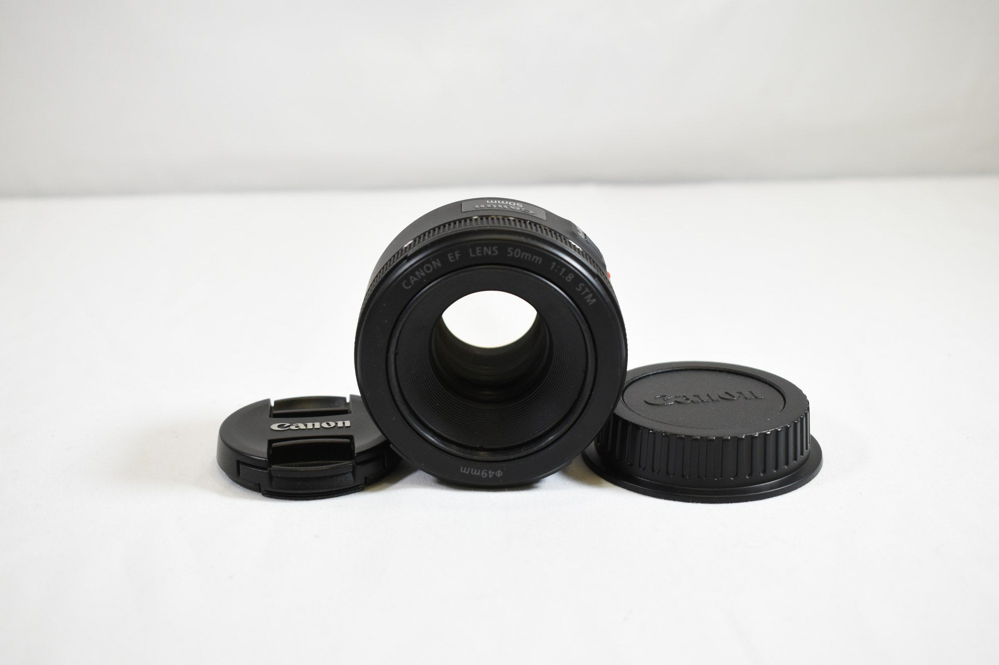 Canon EF 50mm F/1.8 STM lens - EF-Mount Lens/Full-Frame Format