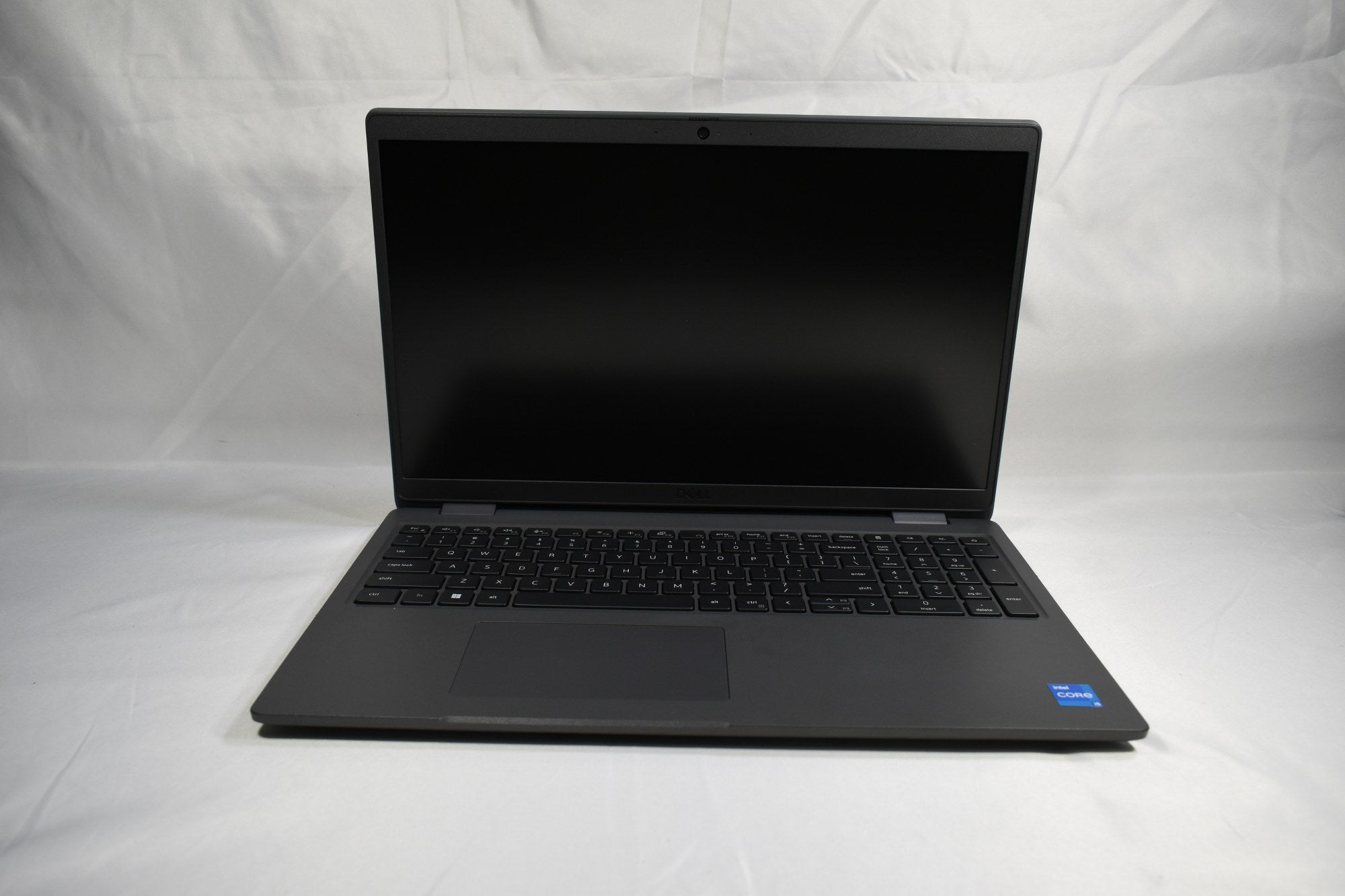 Dell Latitude 3540 15" - Intel i5 1335U 16GB 256GB - Portátil