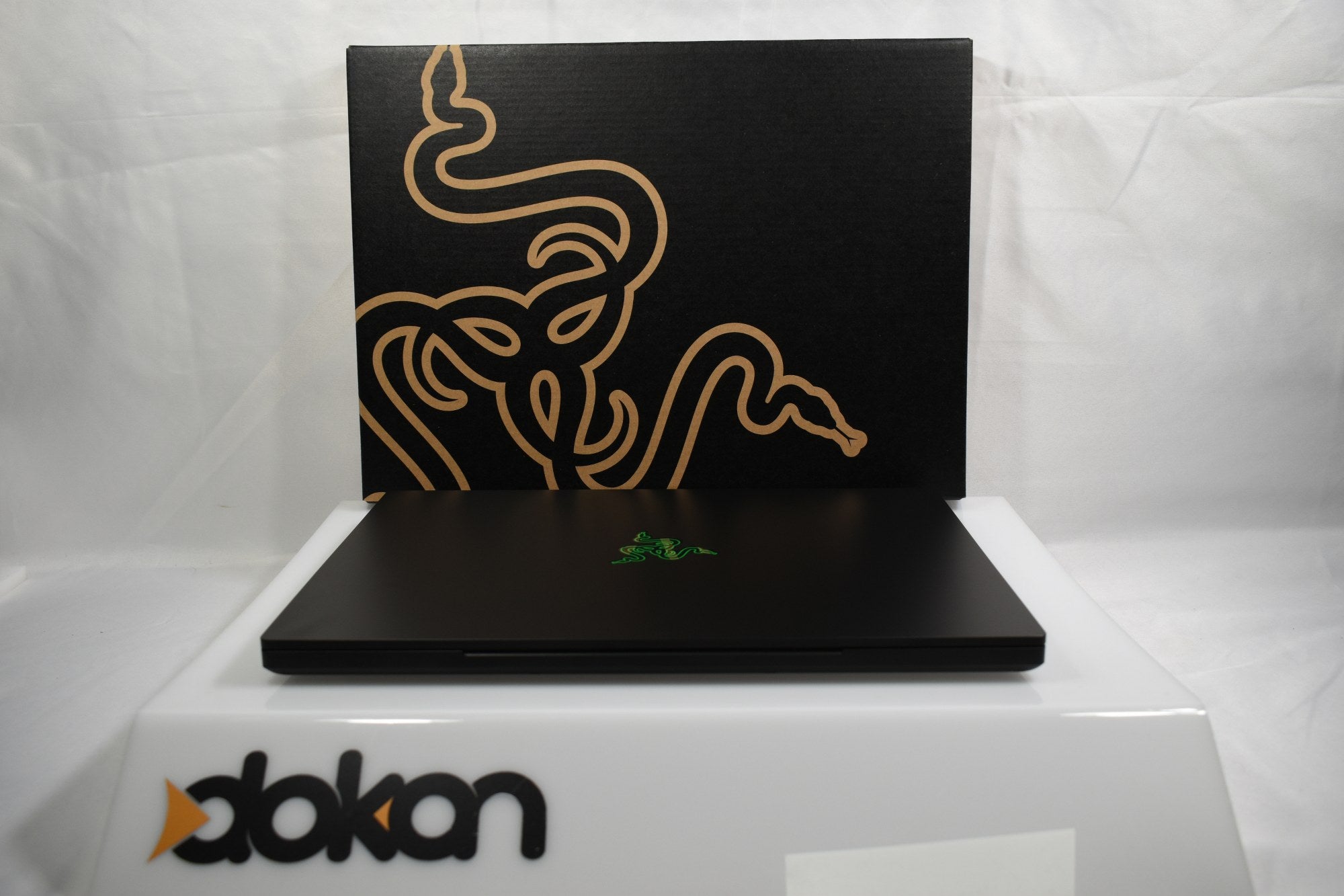 Razer blade 2023 14" - Ryzen 9 7940HS 16GB 1TB RTX 4070 - Gaming Laptop