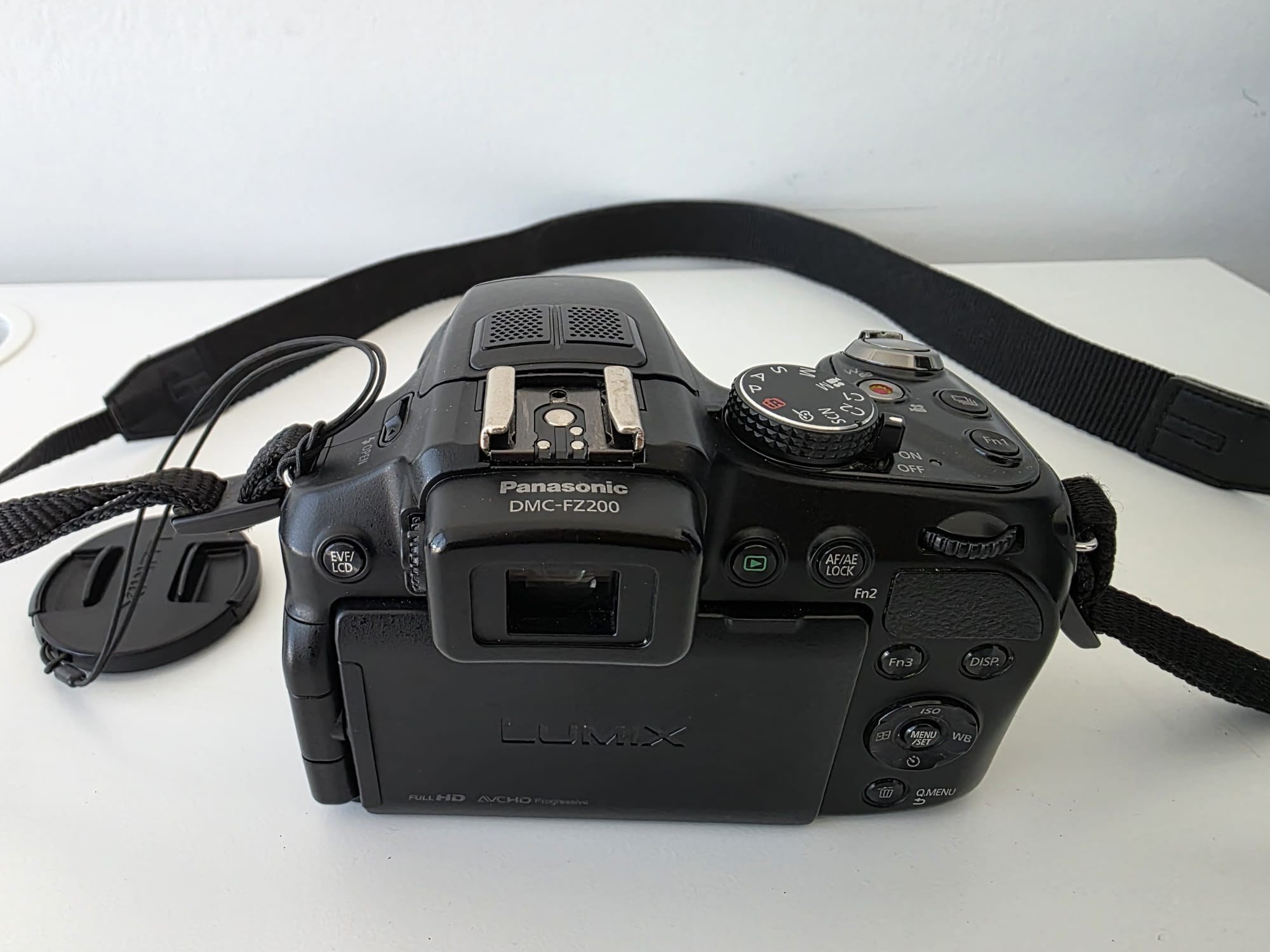 Panasonic Lumix DMC-FZ200 Digital Camera