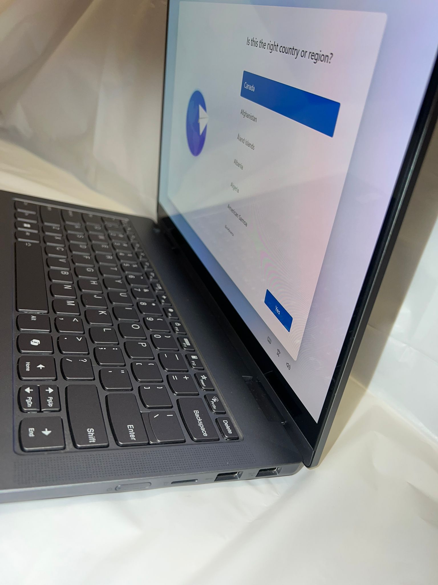 Lenovo IdeaPad 5 2-en-1 14" - Qualcomm Snapdragon 16GB 1TB - ordinateur portable tactile - DOKAN