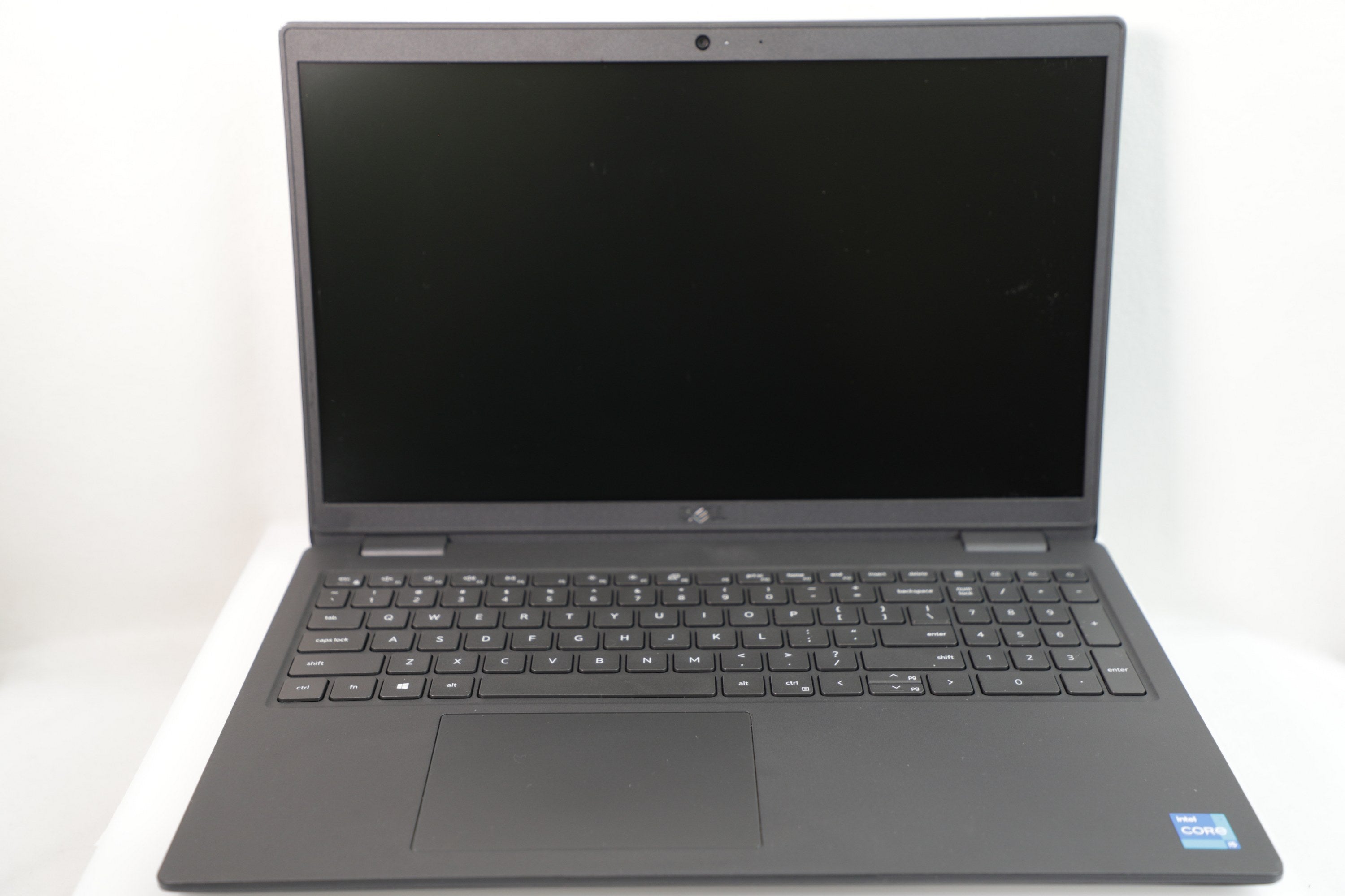 Dell Latitude 3520 15"  - Intel i5 1135G7 8GB 256GB - Business Laptop - DOKAN