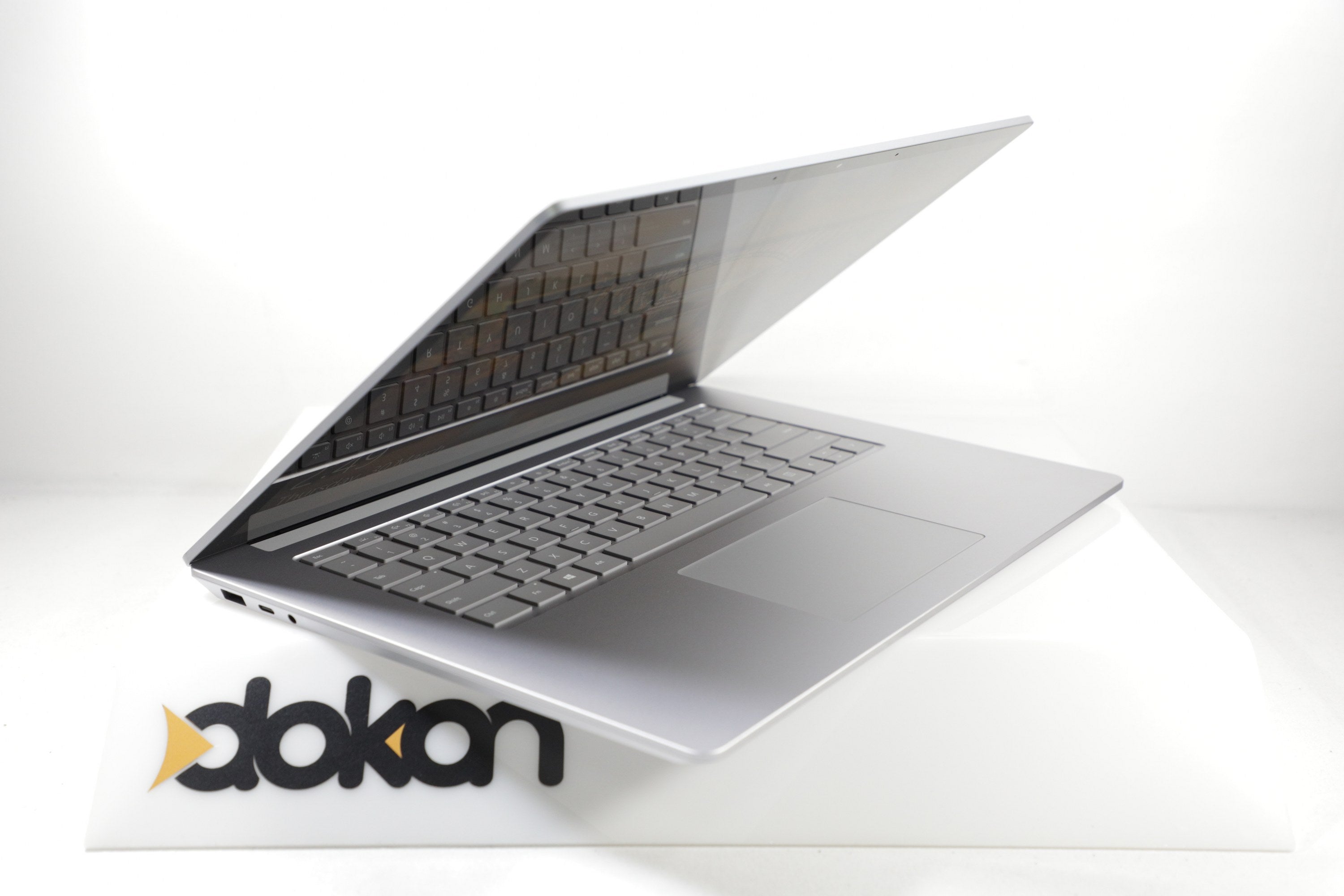 Microsoft Surface Laptop 4 15" - Ryzen 7 8GB 256GB - Touchscreen Laptop - DOKAN